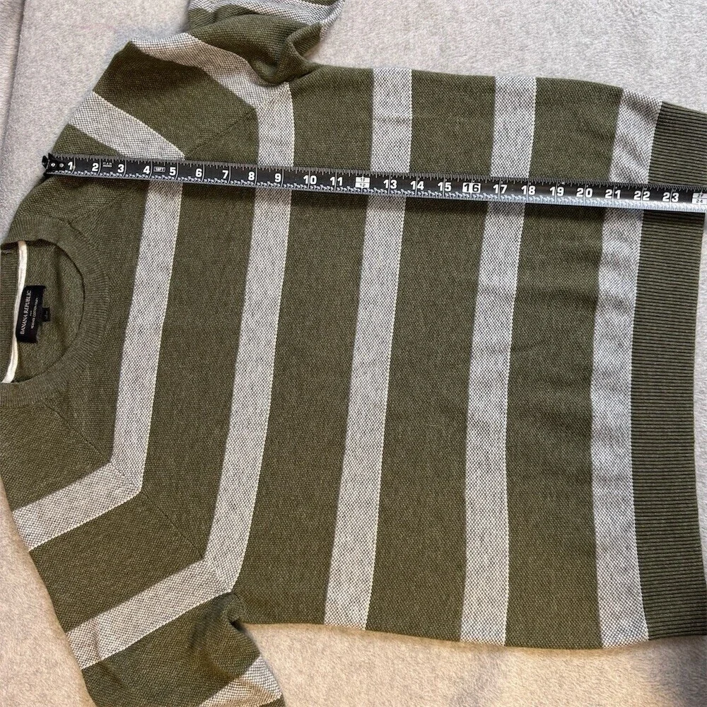 Banana Republic Cotton Sweater Mens Size L Olive Green Gray Striped Crewneck